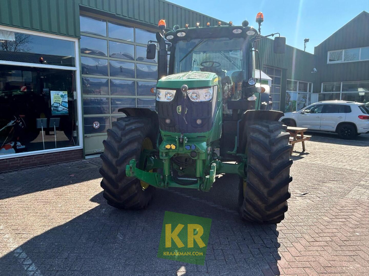 John Deere 6150R - Traktör: fotoğraf 2 John Deere 6150R - Traktör: fotoğraf 2