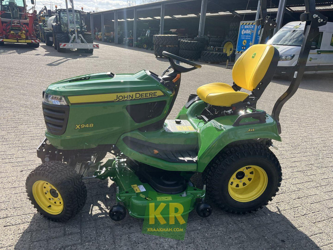 John Deere X948 - Çim biçme makinesi: fotoğraf 3 John Deere X948 - Çim biçme makinesi: fotoğraf 3