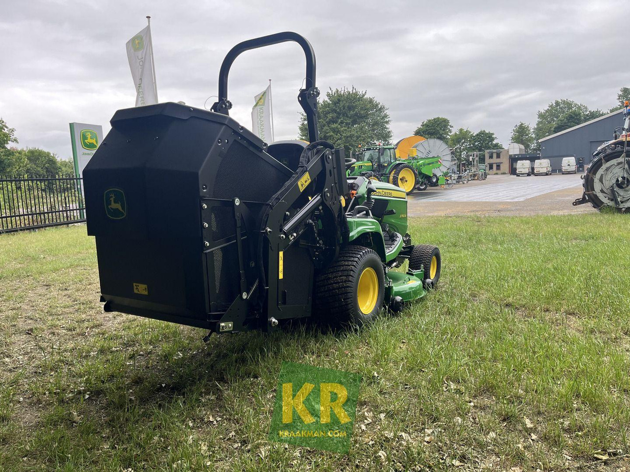 John Deere X950R - Çim biçme makinesi: fotoğraf 2 John Deere X950R - Çim biçme makinesi: fotoğraf 2