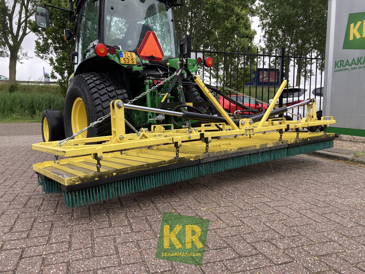 Rolugro Bristly Power 3.2 bostelmachine - Yol süpürme fırça: fotoğraf 2 Rolugro Bristly Power 3.2 bostelmachine - Yol süpürme fırça: fotoğraf 2