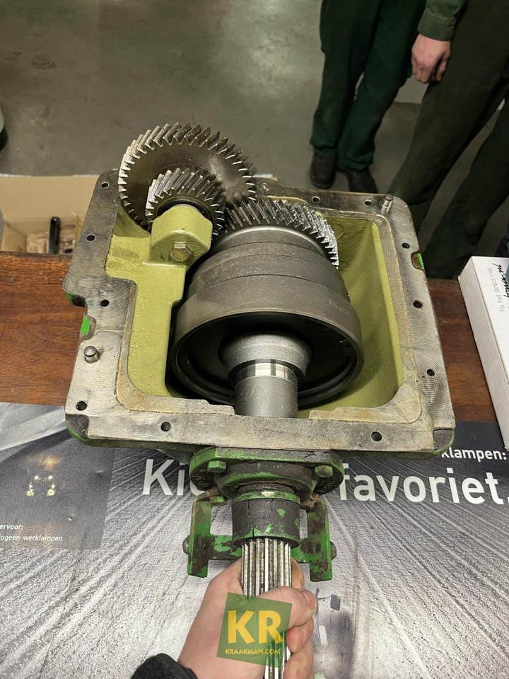 MFWD Bak John Deere - Yedek parça - Traktör: fotoğraf 1 MFWD Bak John Deere - Yedek parça - Traktör: fotoğraf 1