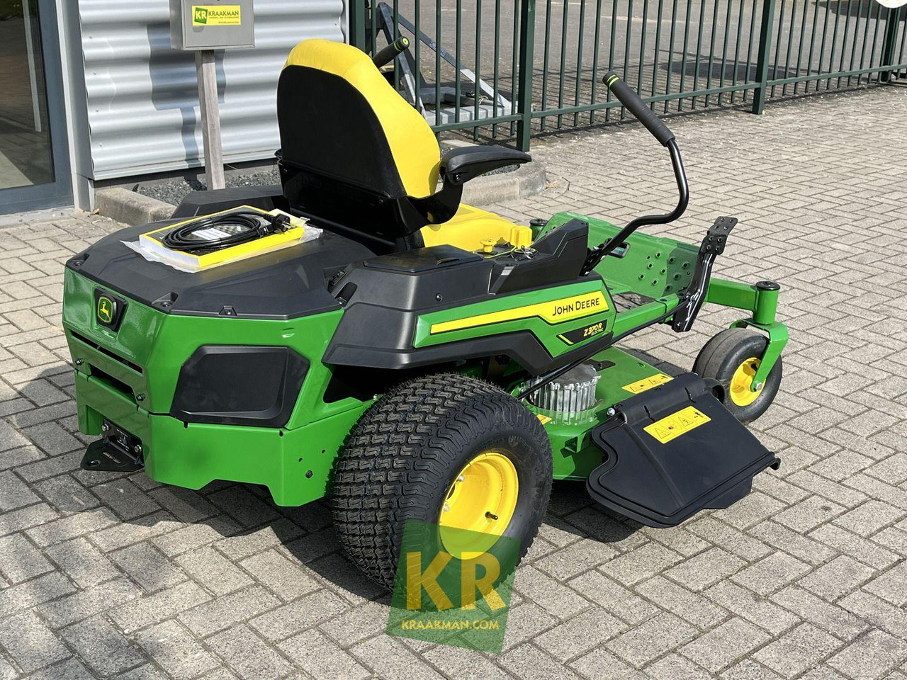 Yeni Çim biçme makinesi Z370R ELECTRIC John Deere: fotoğraf 6 Yeni Çim biçme makinesi Z370R ELECTRIC John Deere: fotoğraf 6