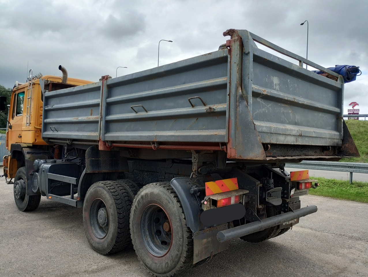 MAN F90 19-372 6X4 - 4 - Damperli kamyon: fotoğraf 3 MAN F90 19-372 6X4 - 4 - Damperli kamyon: fotoğraf 3