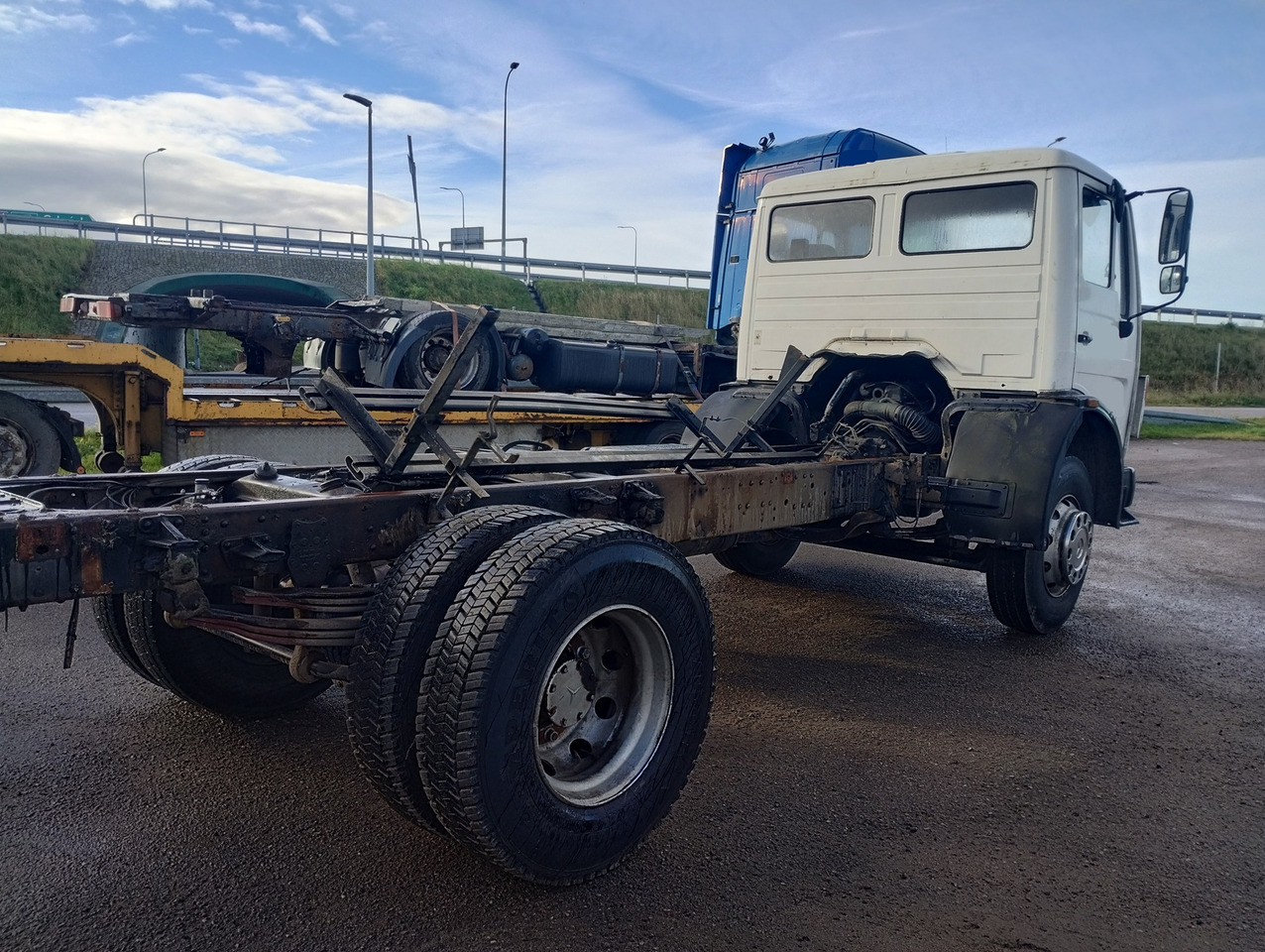 MERCEDES-BENZ 1620 - Şasi kamyon: fotoğraf 3 MERCEDES-BENZ 1620 - Şasi kamyon: fotoğraf 3