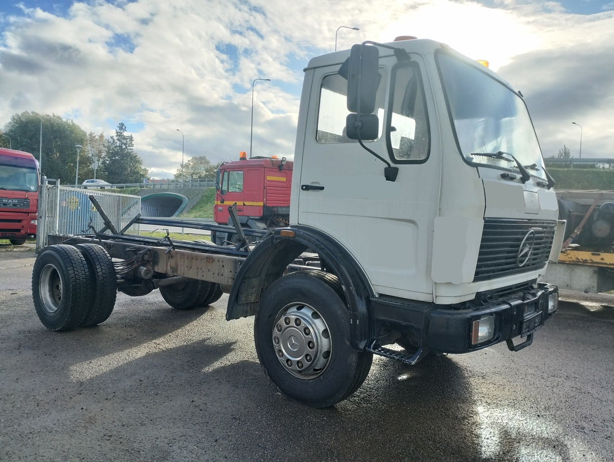 MERCEDES-BENZ 1620 - Şasi kamyon: fotoğraf 2 MERCEDES-BENZ 1620 - Şasi kamyon: fotoğraf 2