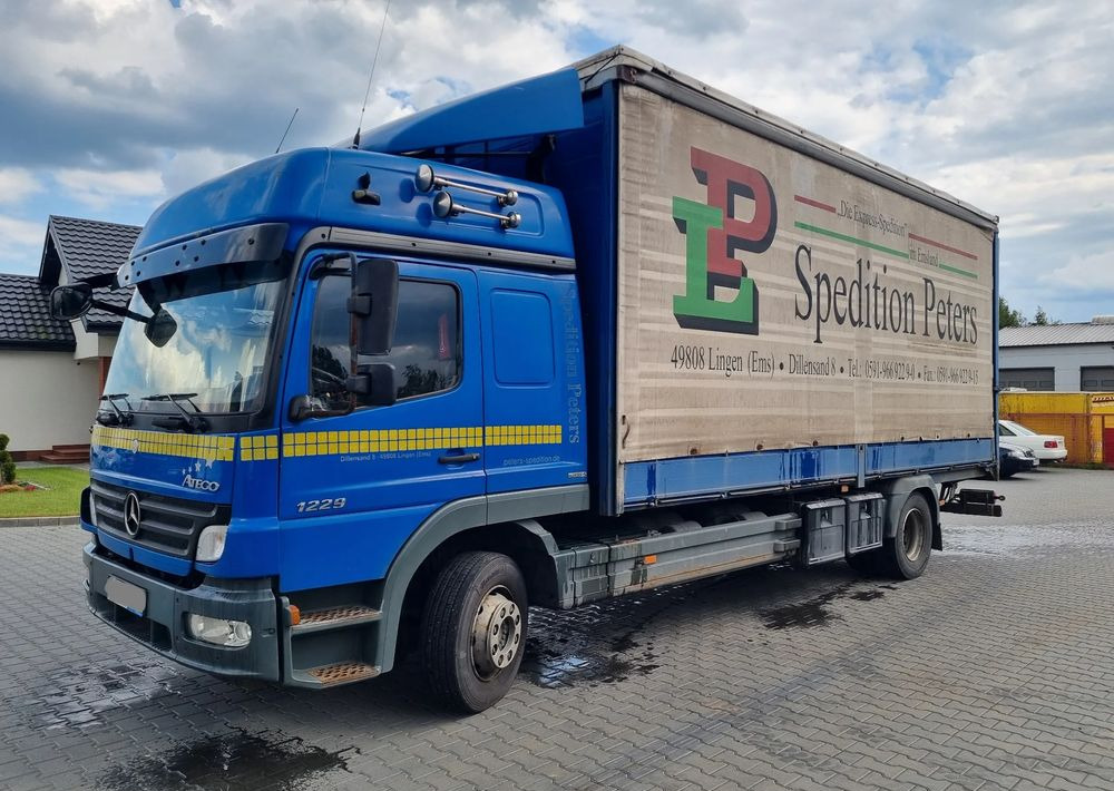 Mercedes-Benz Atego 1229 - Çekici kamyonu: fotoğraf 1 Mercedes-Benz Atego 1229 - Çekici kamyonu: fotoğraf 1