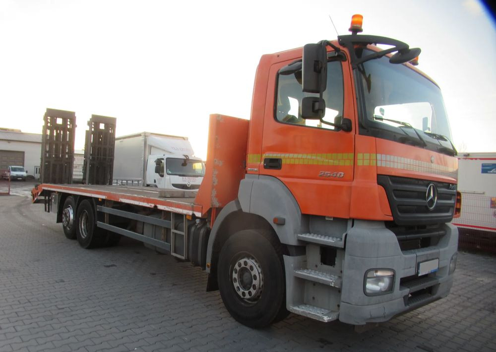 Mercedes-Benz Axor 2540 - Çekici kamyonu: fotoğraf 3 Mercedes-Benz Axor 2540 - Çekici kamyonu: fotoğraf 3