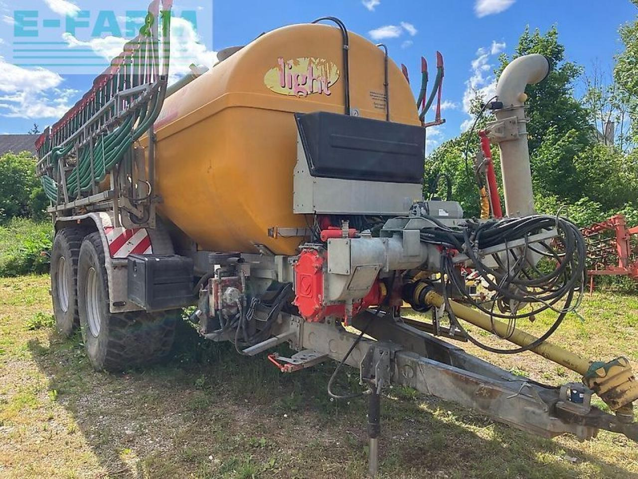 / 18500 - Gübreleme makinesi: fotoğraf 1 / 18500 - Gübreleme makinesi: fotoğraf 1