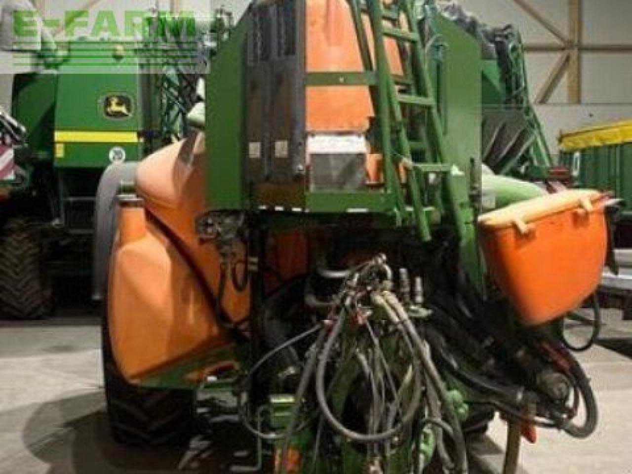 Amazone ux 4200 super - Çekilir pülverizatör: fotoğraf 1 Amazone ux 4200 super - Çekilir pülverizatör: fotoğraf 1