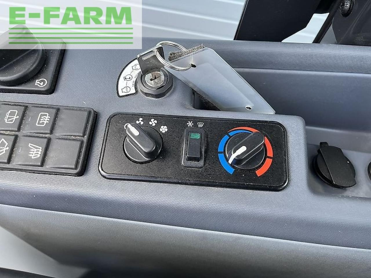 Tekerlekli yükleyici Bobcat l85e: fotoğraf 18