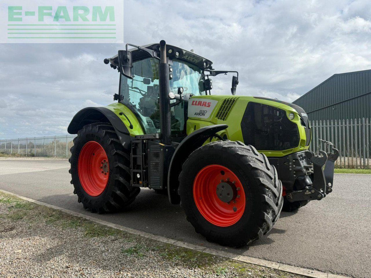 Traktör CLAAS AXION 830: fotoğraf 6