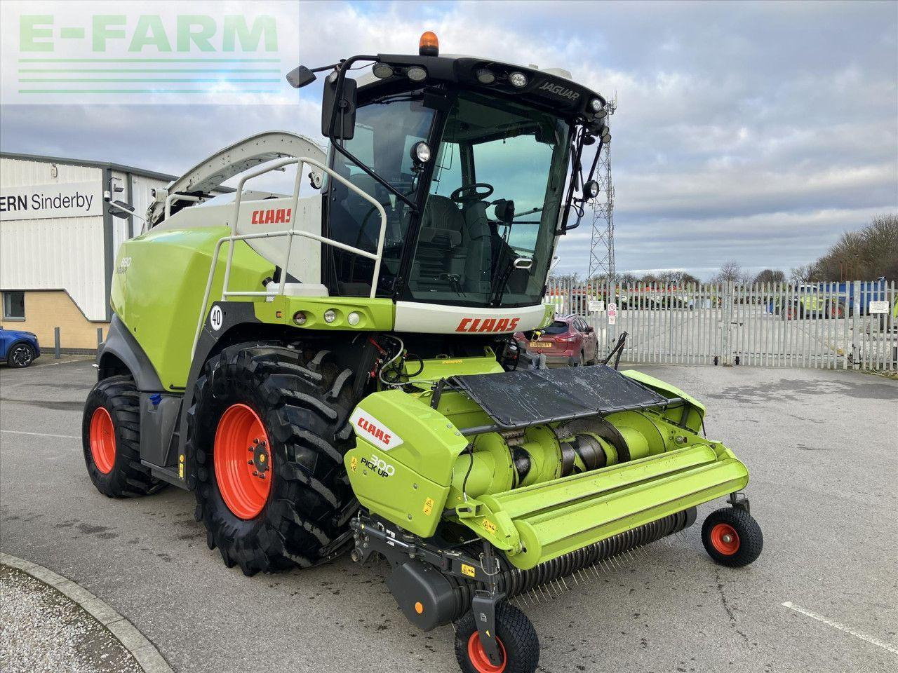CLAAS JAGUAR 880 4WD - Silaj makinesi: fotoğraf 2 CLAAS JAGUAR 880 4WD - Silaj makinesi: fotoğraf 2