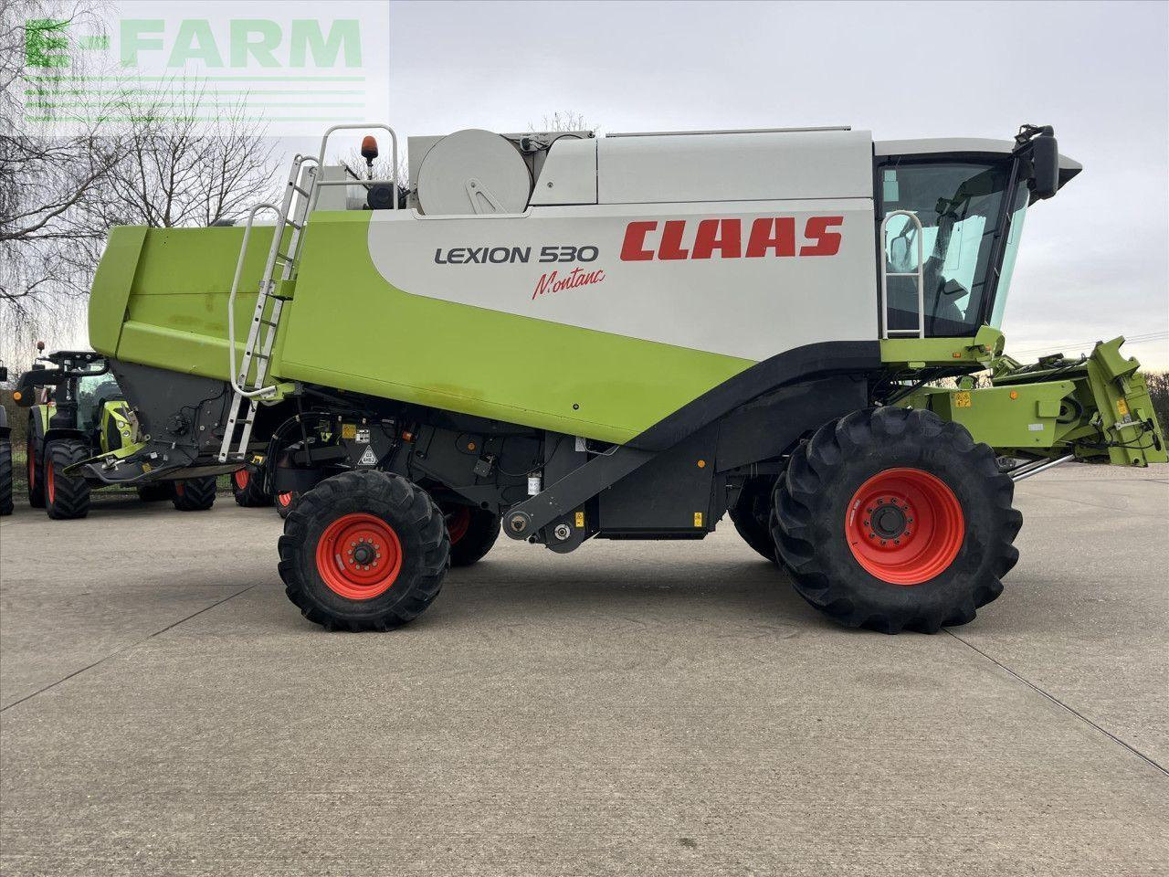 CLAAS LEXION 530 M - Biçerdöver: fotoğraf 4 CLAAS LEXION 530 M - Biçerdöver: fotoğraf 4