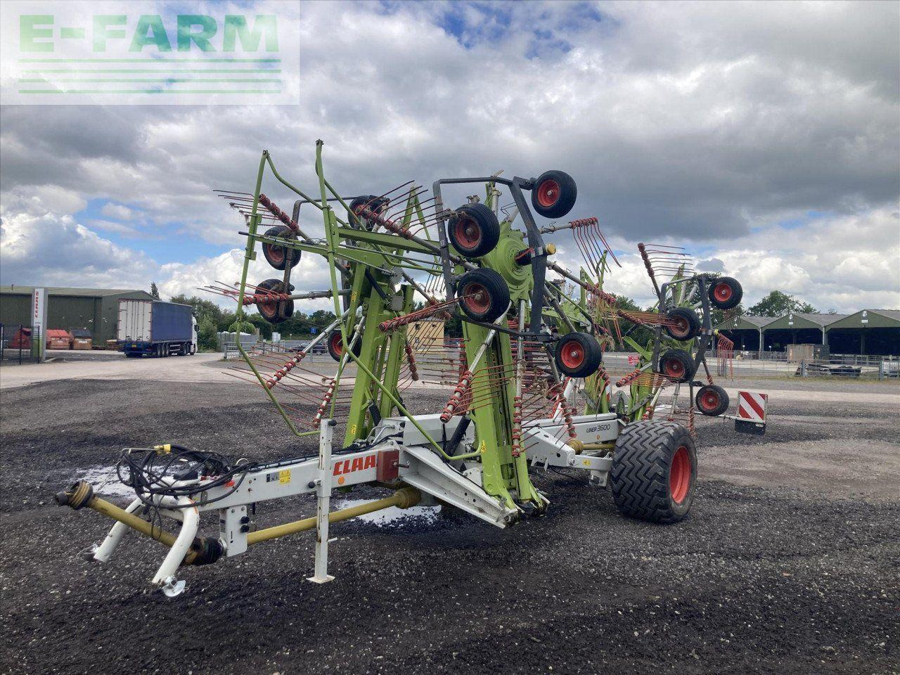 CLAAS LINER 3600 - Ot toplama tırmığı: fotoğraf 2 CLAAS LINER 3600 - Ot toplama tırmığı: fotoğraf 2