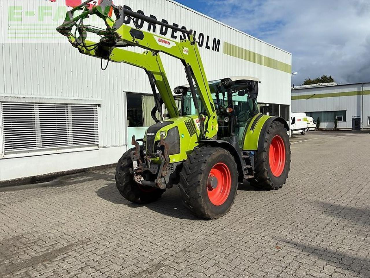 CLAAS arion 450 cis panoramic mit fl 120 c und fkh CIS - Traktör: fotoğraf 1 CLAAS arion 450 cis panoramic mit fl 120 c und fkh CIS - Traktör: fotoğraf 1