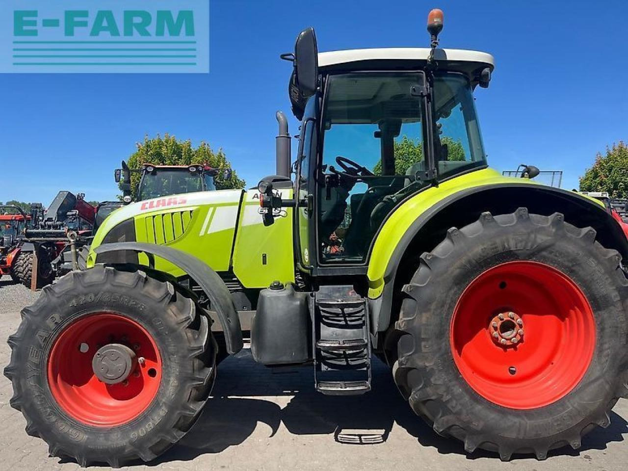 CLAAS arion 620 - Traktör: fotoğraf 1 CLAAS arion 620 - Traktör: fotoğraf 1