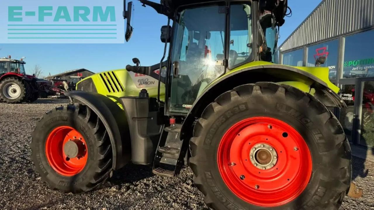 CLAAS arion 650 c matic med frontpto CMATIC - Traktör: fotoğraf 2 CLAAS arion 650 c matic med frontpto CMATIC - Traktör: fotoğraf 2