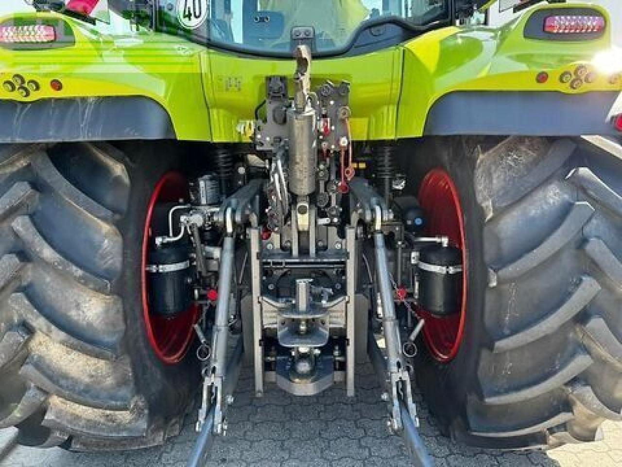 CLAAS arion 660 cmatic cebis CMATIC CEBIS - Traktör: fotoğraf 5 CLAAS arion 660 cmatic cebis CMATIC CEBIS - Traktör: fotoğraf 5