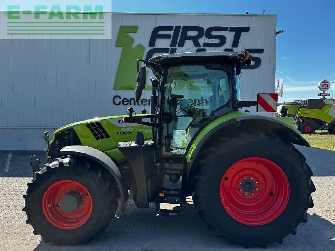 CLAAS arion 660 cmatic cebis CMATIC CEBIS - Traktör: fotoğraf 2 CLAAS arion 660 cmatic cebis CMATIC CEBIS - Traktör: fotoğraf 2