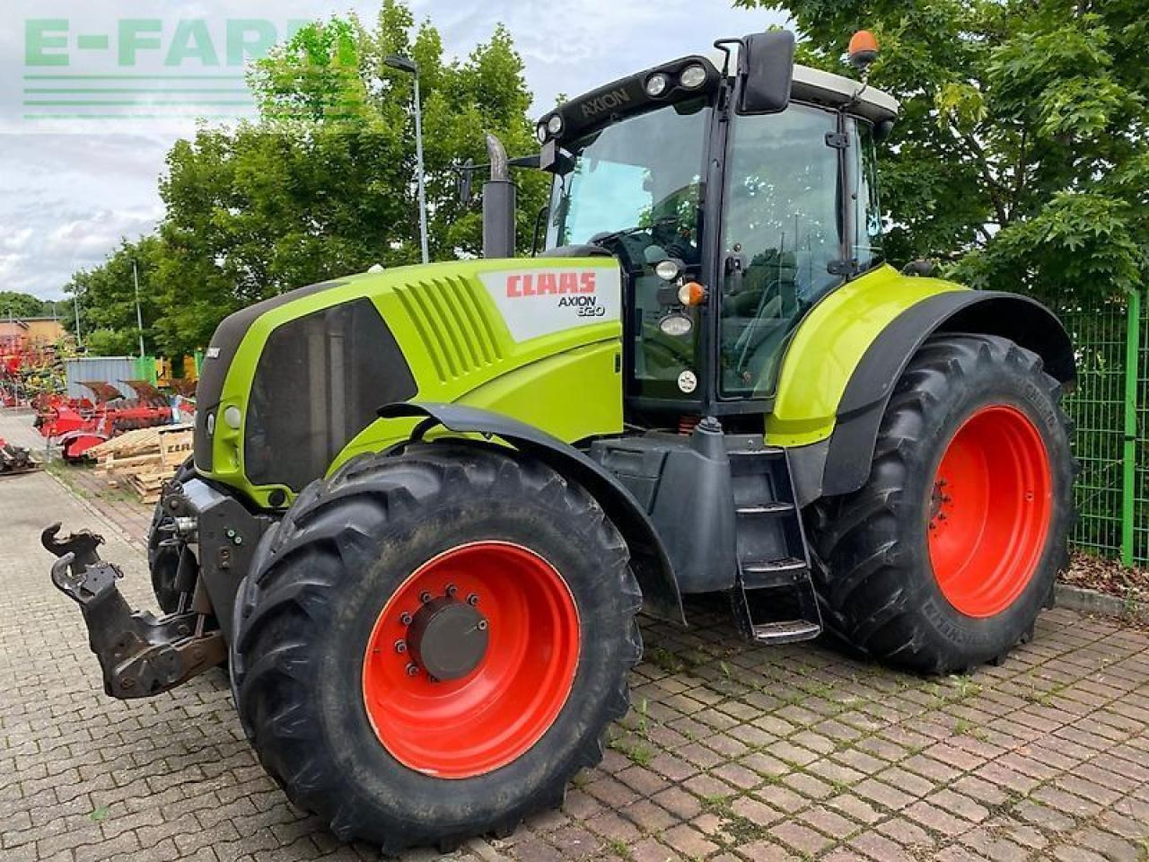 CLAAS axion 820 cmatic CMATIC - Traktör: fotoğraf 1 CLAAS axion 820 cmatic CMATIC - Traktör: fotoğraf 1