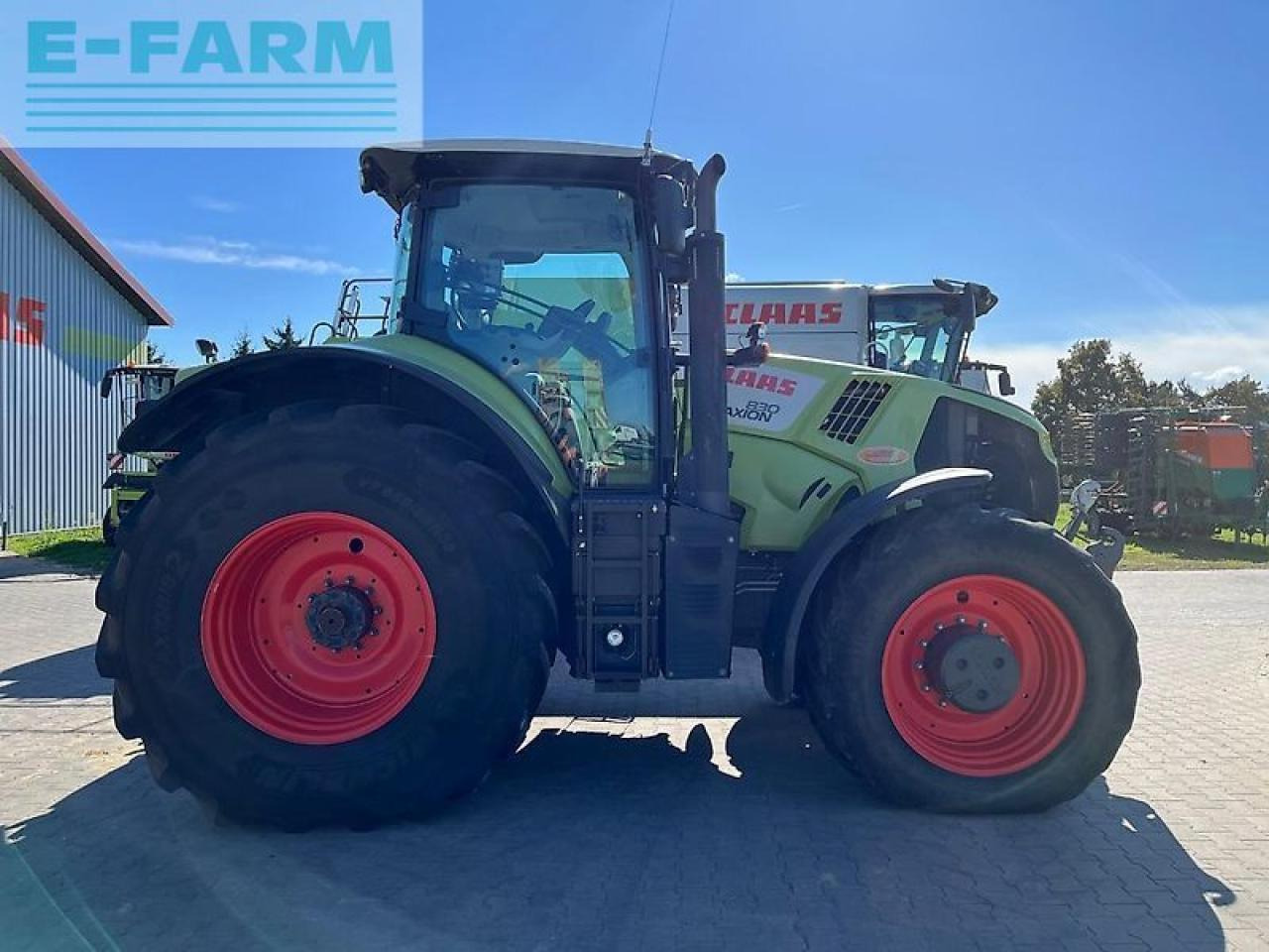 CLAAS axion 830 cmatic CMATIC - Traktör: fotoğraf 4 CLAAS axion 830 cmatic CMATIC - Traktör: fotoğraf 4