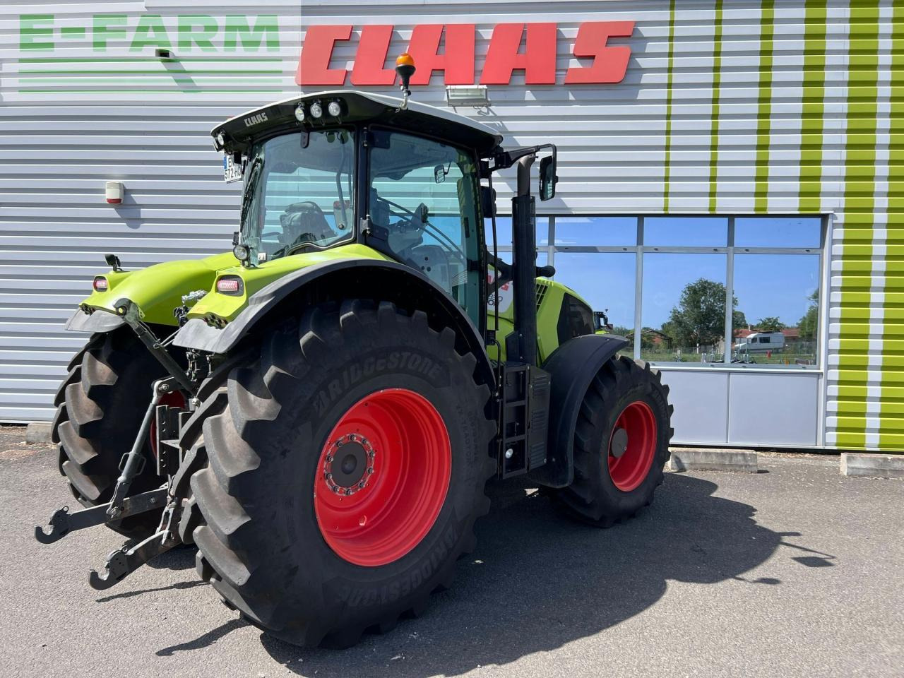 CLAAS axion 830 t4f cmatic CMATIC - Traktör: fotoğraf 3 CLAAS axion 830 t4f cmatic CMATIC - Traktör: fotoğraf 3