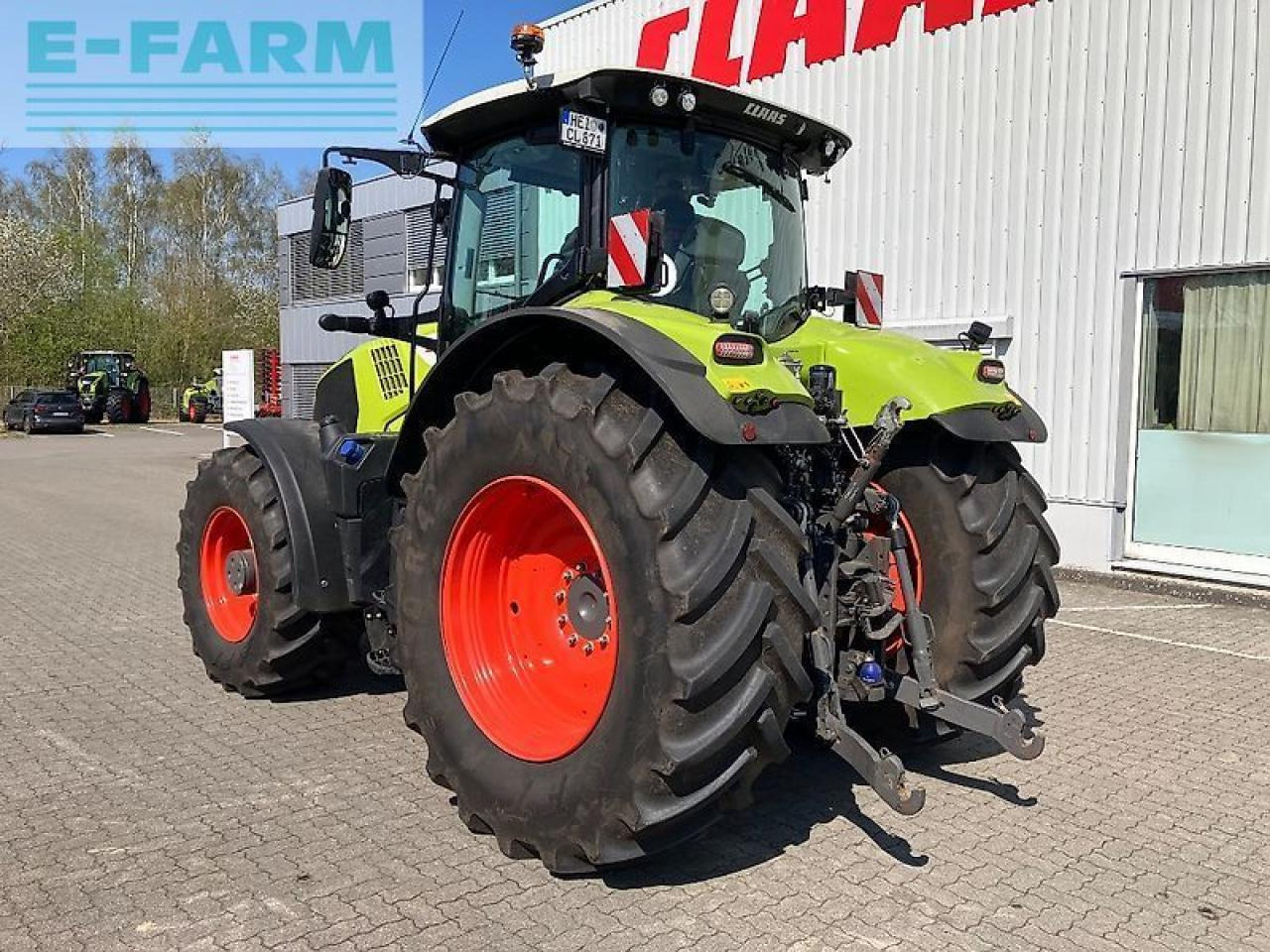 CLAAS axion 870 cmatic CMATIC - Traktör: fotoğraf 4 CLAAS axion 870 cmatic CMATIC - Traktör: fotoğraf 4