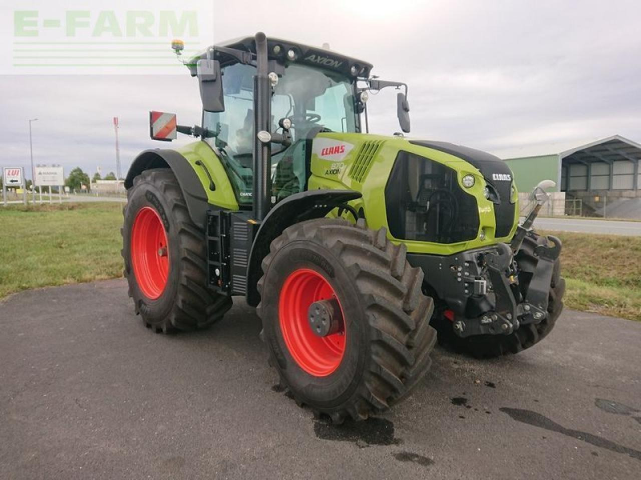 CLAAS axion 870 cmatic cebis CMATIC CEBIS - Traktör: fotoğraf 2 CLAAS axion 870 cmatic cebis CMATIC CEBIS - Traktör: fotoğraf 2