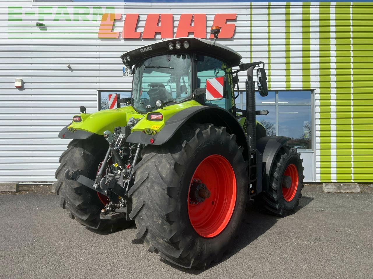 CLAAS axion 870 cmatic s5 sur mesure CMATIC - Traktör: fotoğraf 3 CLAAS axion 870 cmatic s5 sur mesure CMATIC - Traktör: fotoğraf 3
