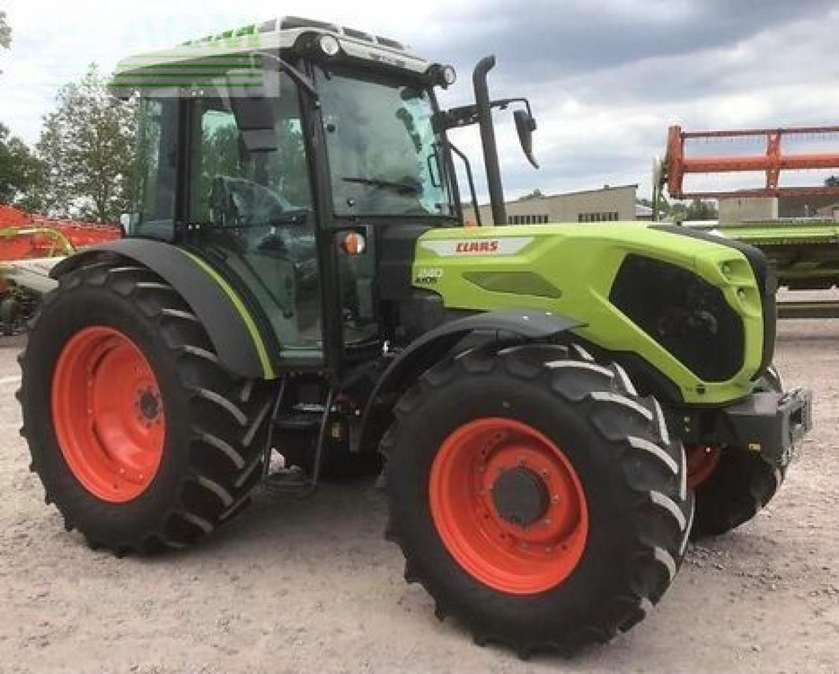 CLAAS axos 240 - Traktör: fotoğraf 3 CLAAS axos 240 - Traktör: fotoğraf 3