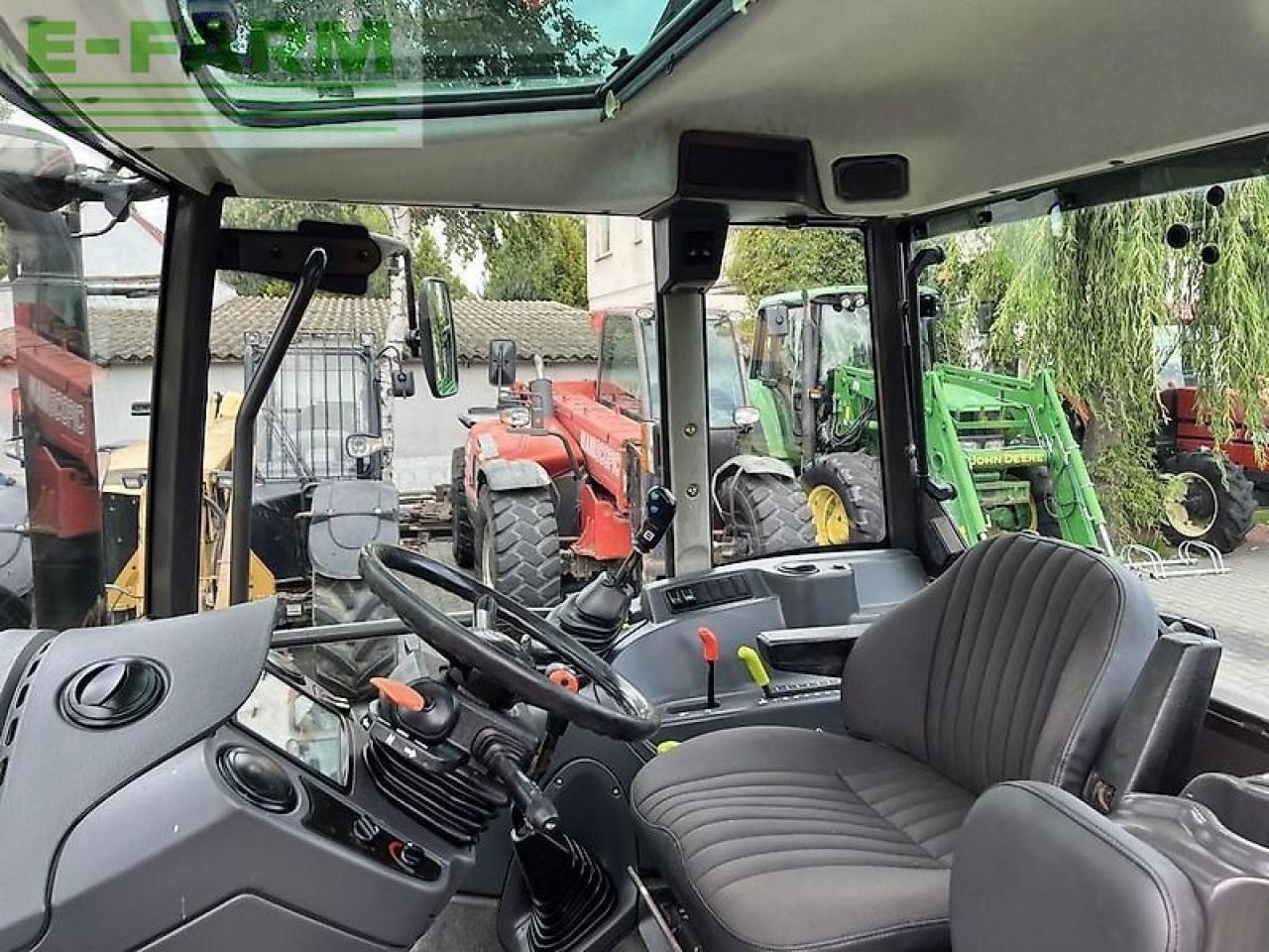 Traktör CLAAS celtis 446 plus rx + mailleux mx40-85: fotoğraf 10