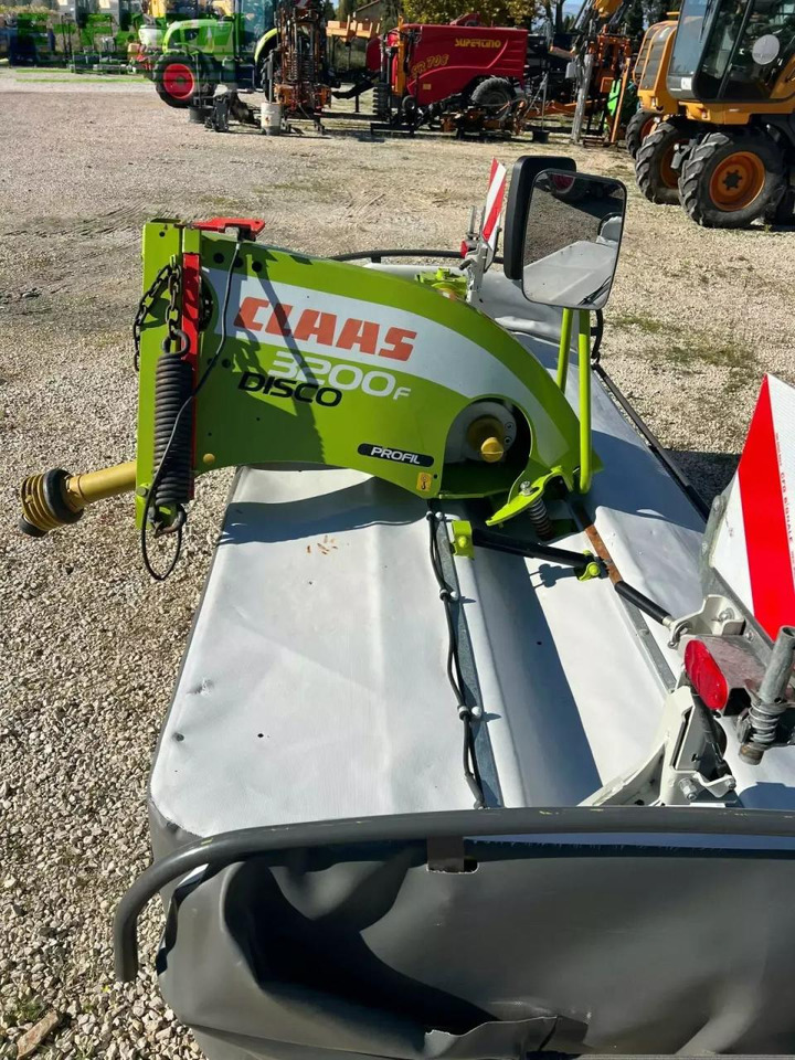 CLAAS disco 3200 f profil - Çayır biçme makinesi: fotoğraf 3 CLAAS disco 3200 f profil - Çayır biçme makinesi: fotoğraf 3