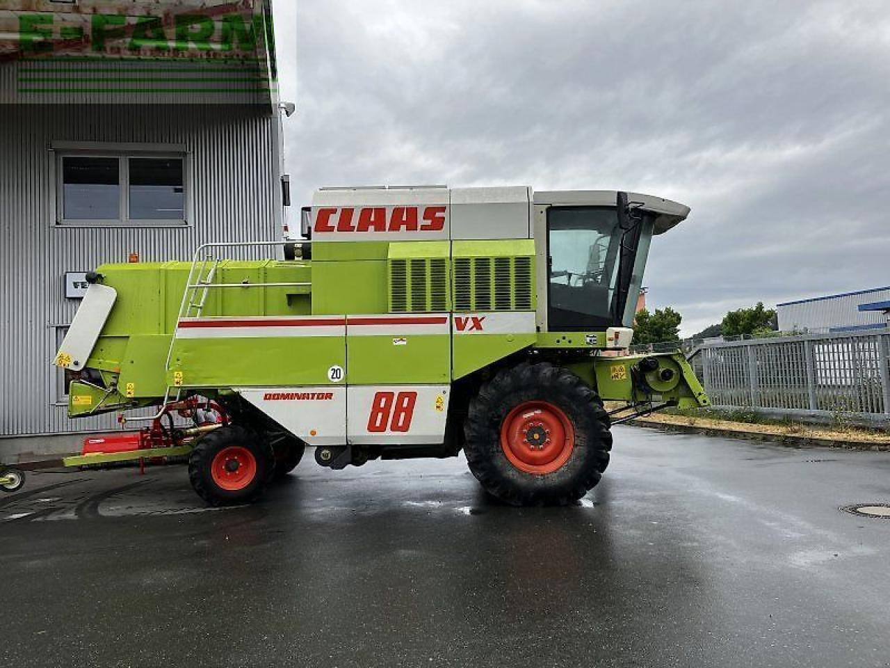 CLAAS dominator 88 vx - Biçerdöver: fotoğraf 1 CLAAS dominator 88 vx - Biçerdöver: fotoğraf 1