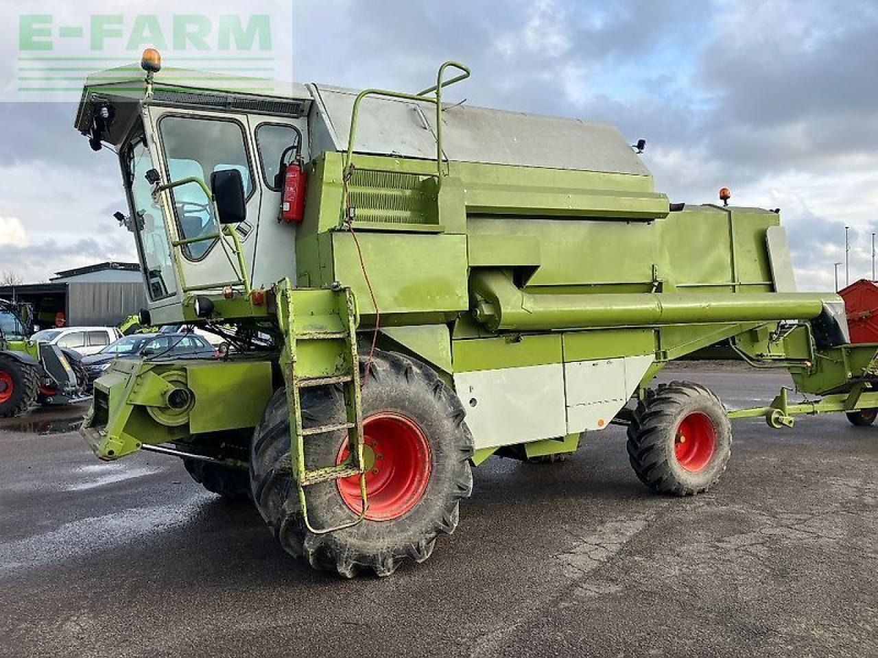 CLAAS dominator 96 - Biçerdöver: fotoğraf 1 CLAAS dominator 96 - Biçerdöver: fotoğraf 1