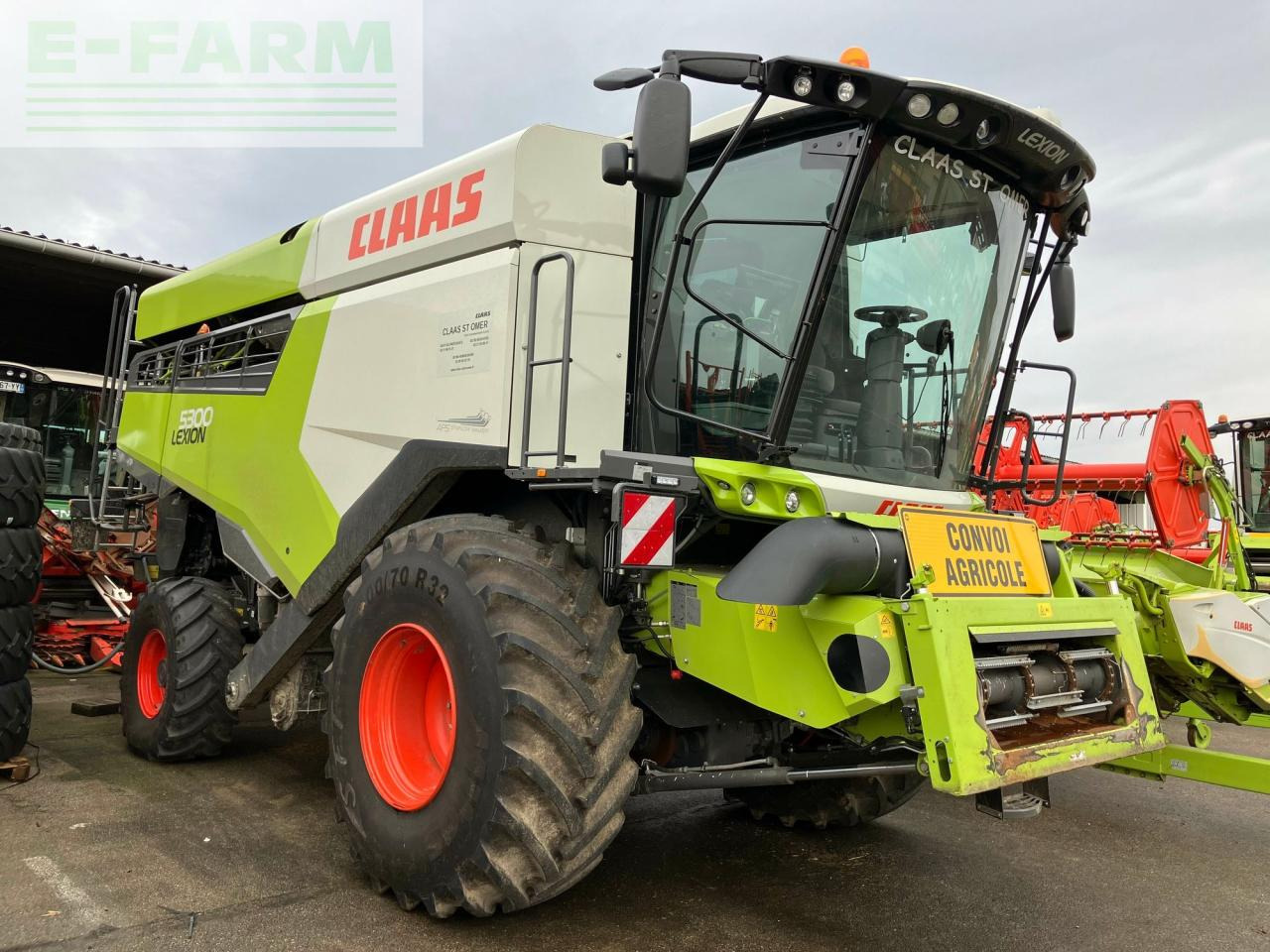CLAAS lexion 5300 - Biçerdöver: fotoğraf 1 CLAAS lexion 5300 - Biçerdöver: fotoğraf 1