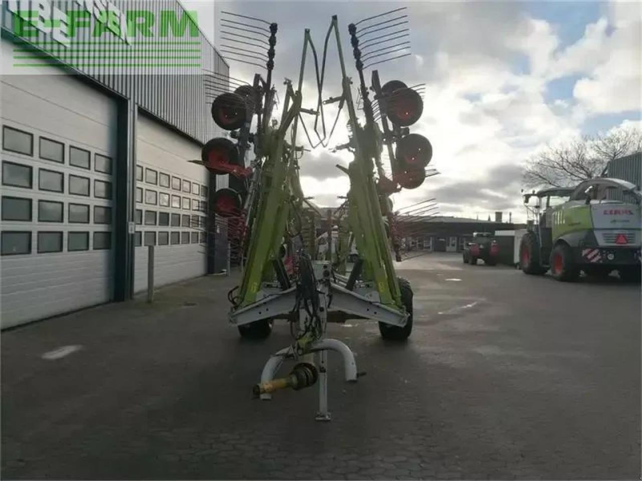 CLAAS liner 3500 rotorriver - Ot toplama tırmığı: fotoğraf 2 CLAAS liner 3500 rotorriver - Ot toplama tırmığı: fotoğraf 2