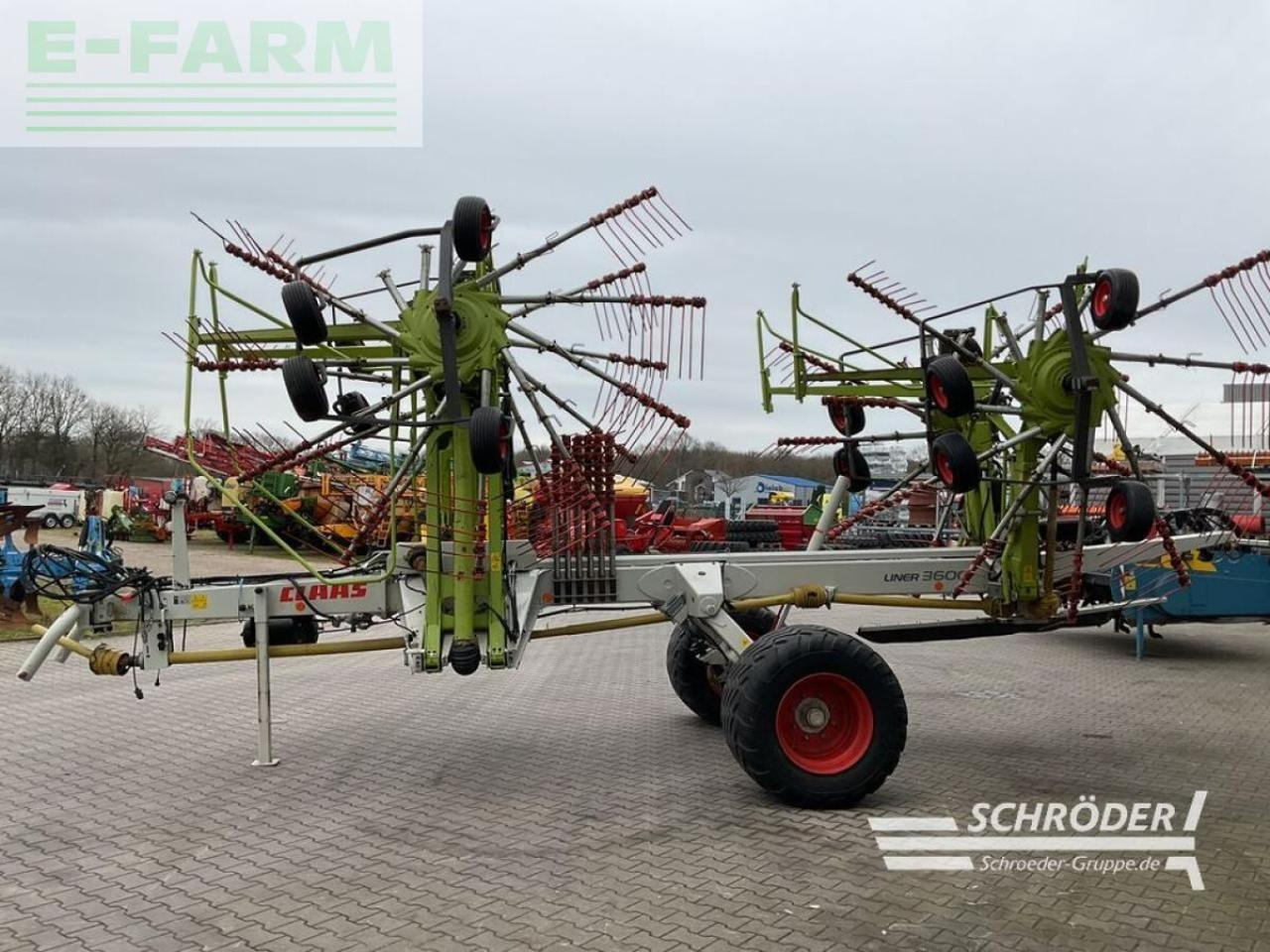 CLAAS liner 3600 - Ot toplama tırmığı: fotoğraf 5 CLAAS liner 3600 - Ot toplama tırmığı: fotoğraf 5