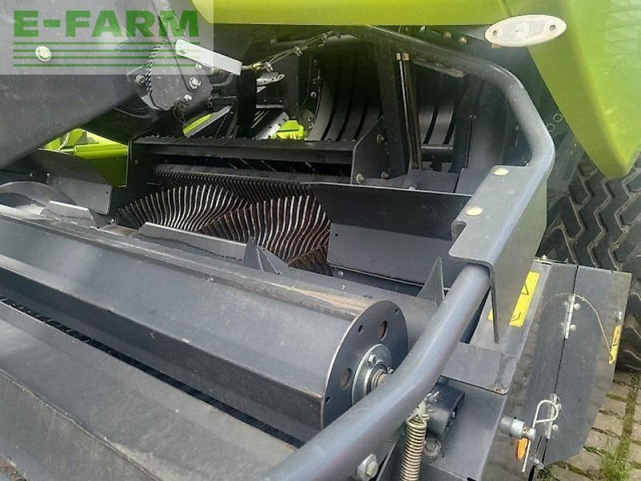 CLAAS quadrant 5300 rc t - Kare balya makinesi: fotoğraf 5 CLAAS quadrant 5300 rc t - Kare balya makinesi: fotoğraf 5
