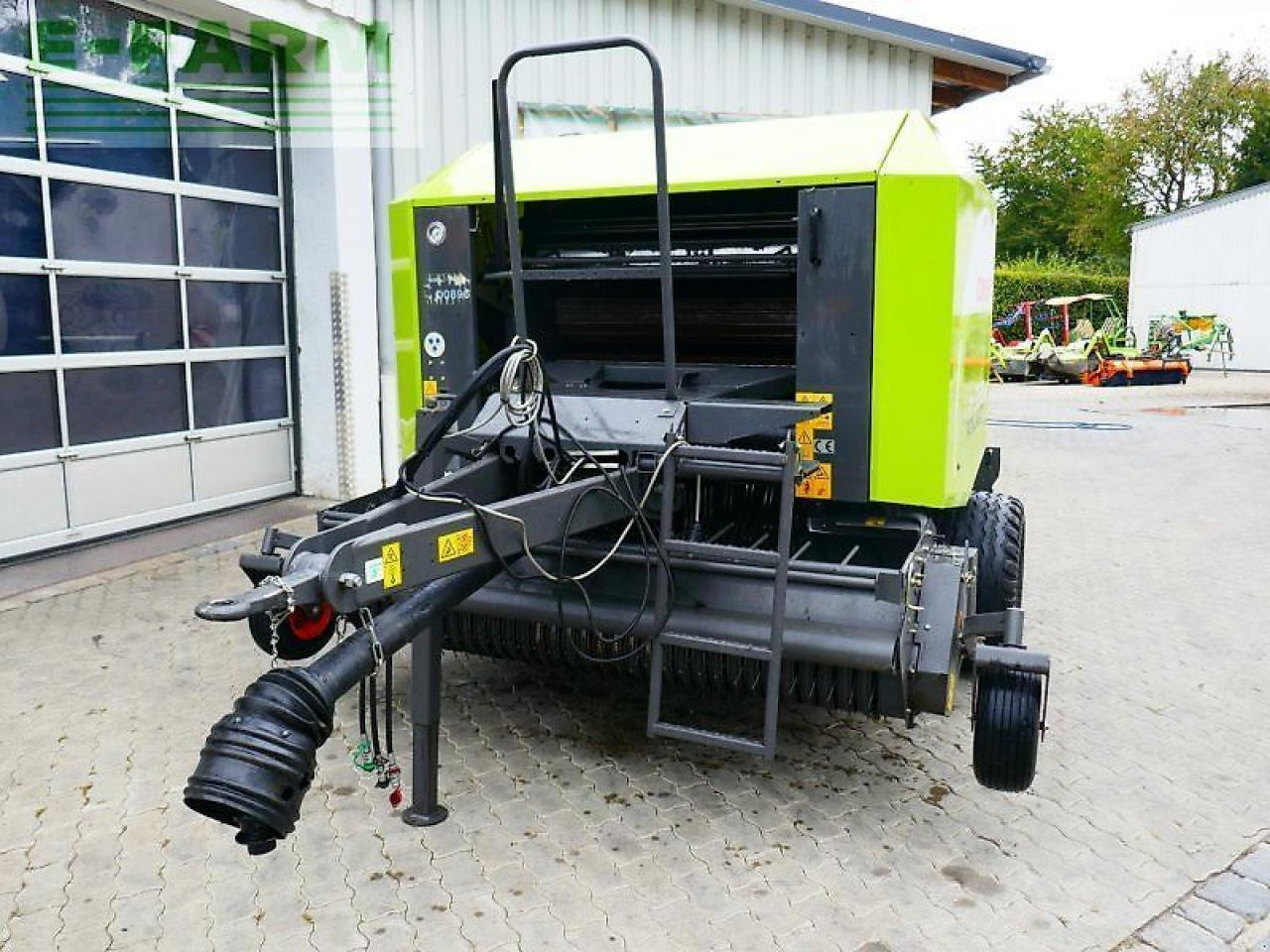 CLAAS rollant 355 rc - Kare balya makinesi: fotoğraf 2 CLAAS rollant 355 rc - Kare balya makinesi: fotoğraf 2