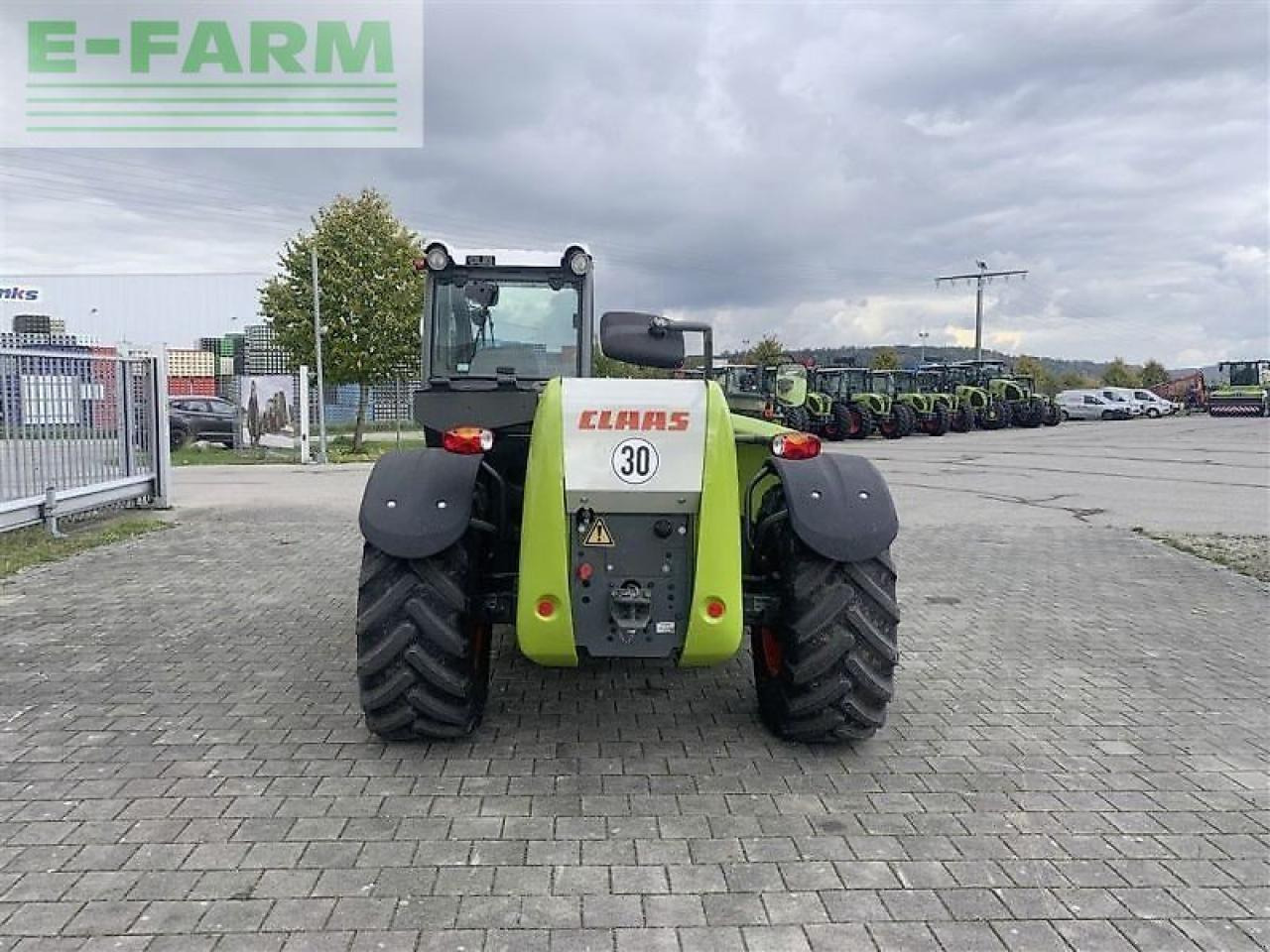 CLAAS scorpion 7040 - Teleskopik yükleyici: fotoğraf 4 CLAAS scorpion 7040 - Teleskopik yükleyici: fotoğraf 4