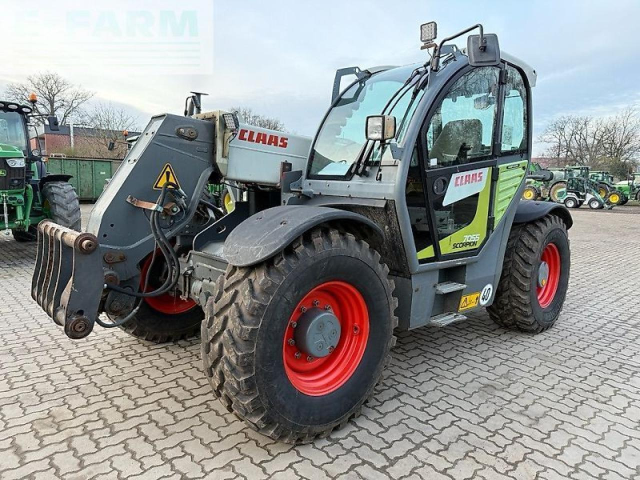 CLAAS scorpion 7055 - Teleskopik yükleyici: fotoğraf 1 CLAAS scorpion 7055 - Teleskopik yükleyici: fotoğraf 1