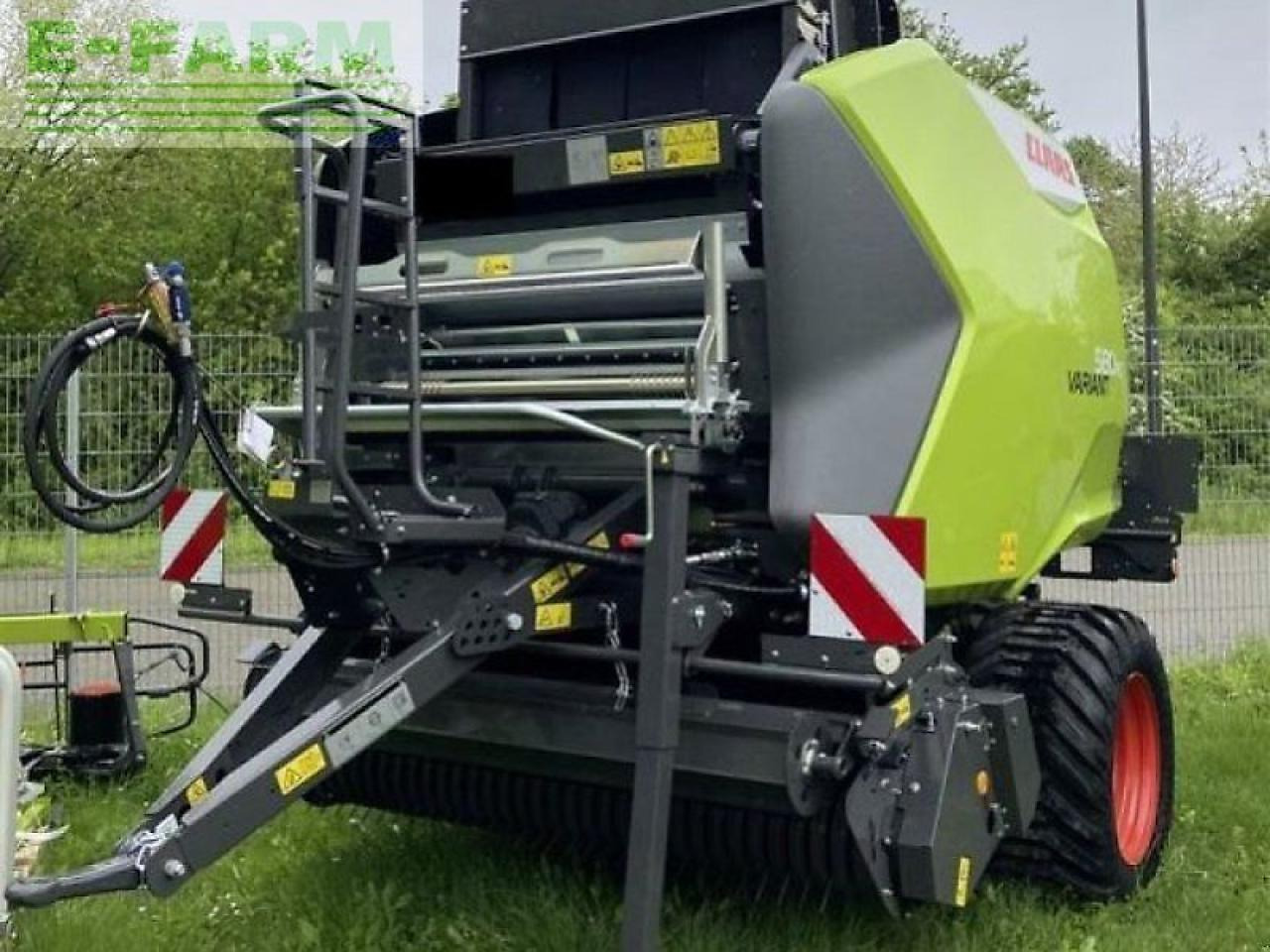 CLAAS variant 580 rc trend - Kare balya makinesi: fotoğraf 2 CLAAS variant 580 rc trend - Kare balya makinesi: fotoğraf 2