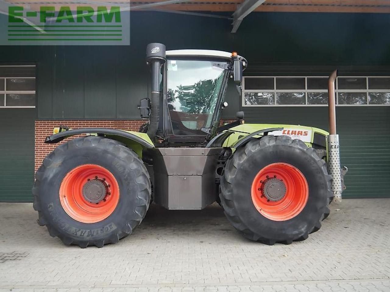 CLAAS xerion 3800 trac TRAC - Traktör: fotoğraf 5 CLAAS xerion 3800 trac TRAC - Traktör: fotoğraf 5