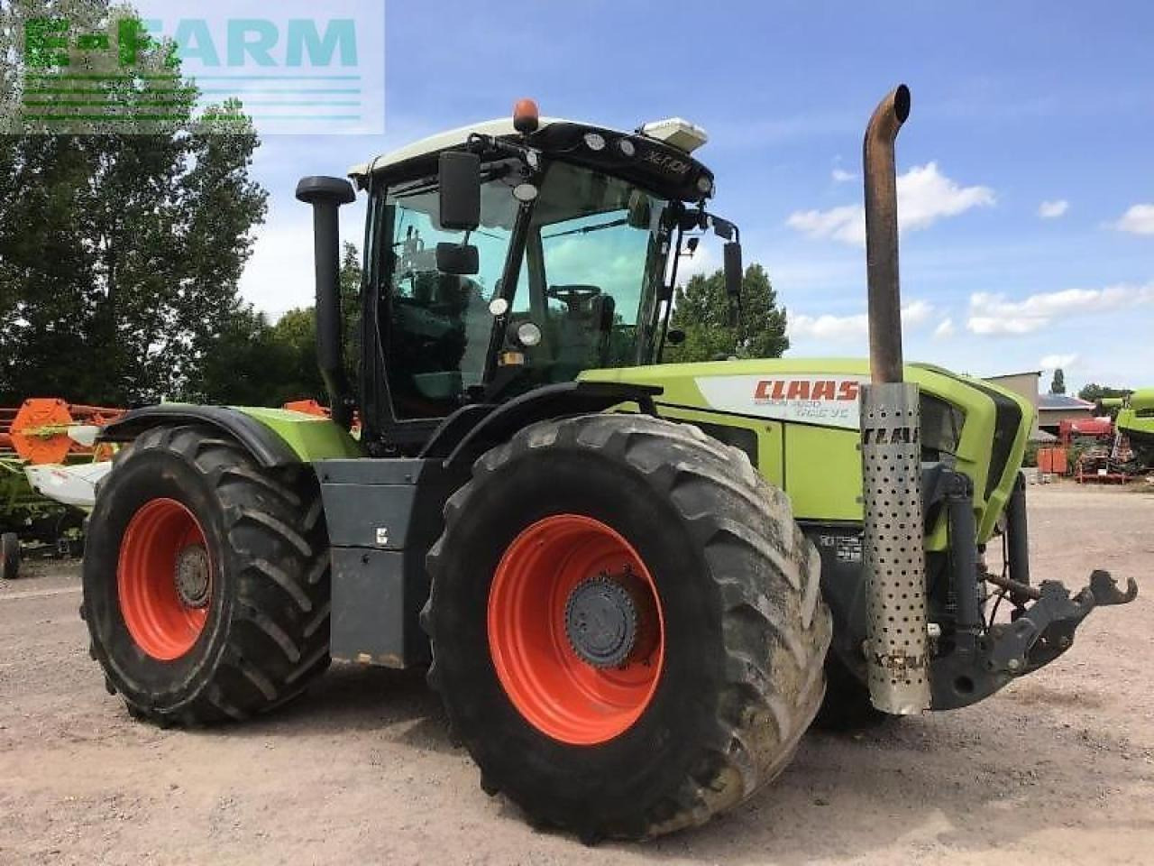 CLAAS xerion 3800 trac vc TRAC VC - Traktör: fotoğraf 2 CLAAS xerion 3800 trac vc TRAC VC - Traktör: fotoğraf 2