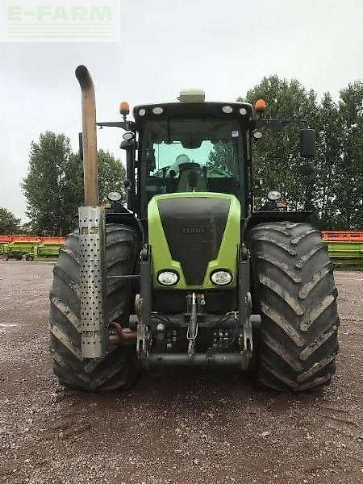 CLAAS xerion 3800 trac vc TRAC VC - Traktör: fotoğraf 2 CLAAS xerion 3800 trac vc TRAC VC - Traktör: fotoğraf 2