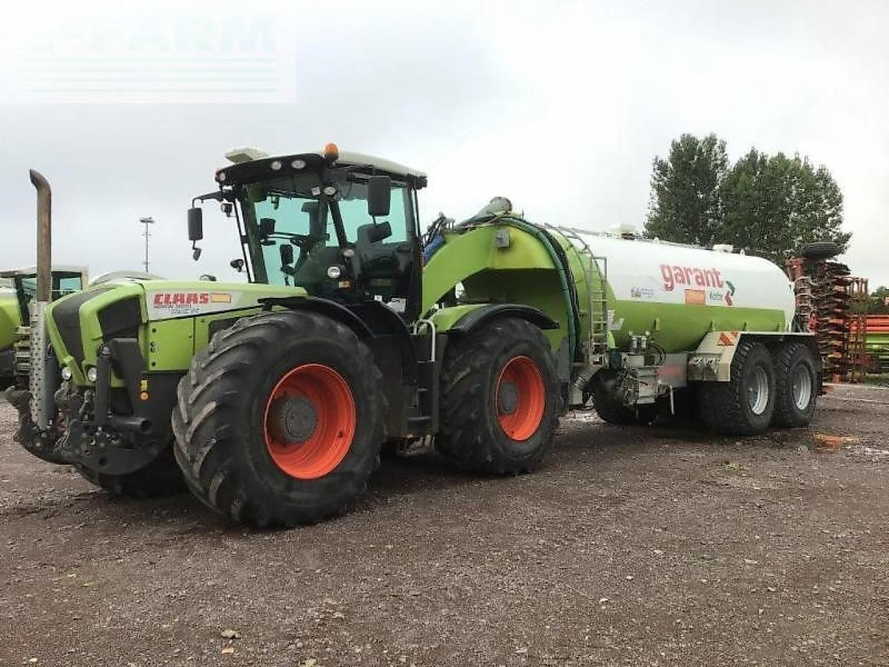 CLAAS xerion 3800 trac vc TRAC VC - Traktör: fotoğraf 1 CLAAS xerion 3800 trac vc TRAC VC - Traktör: fotoğraf 1