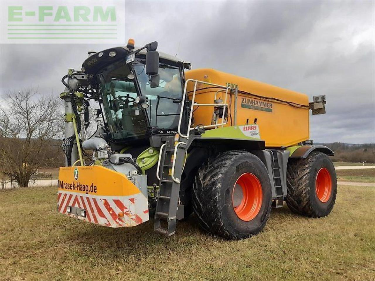 CLAAS xerion 4000 saddle trac SADDLE TRAC - Kendi yürür ilaçlama makinesi: fotoğraf 2 CLAAS xerion 4000 saddle trac SADDLE TRAC - Kendi yürür ilaçlama makinesi: fotoğraf 2
