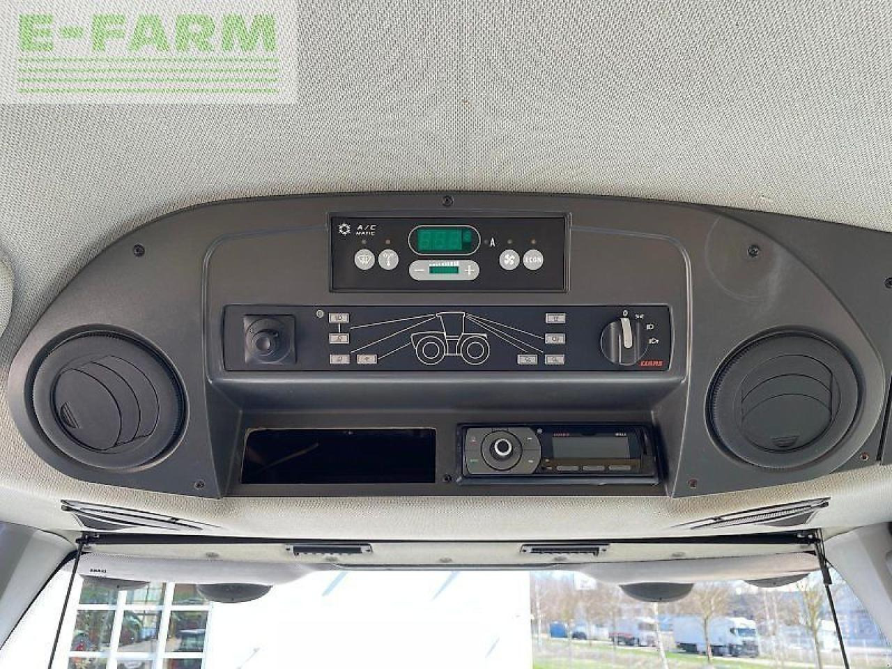 CLAAS xerion 4000 saddle trac zunhammer 16 m³ kundendienst und tüv neu SADDLE TRAC - Traktör: fotoğraf 4 CLAAS xerion 4000 saddle trac zunhammer 16 m³ kundendienst und tüv neu SADDLE TRAC - Traktör: fotoğraf 4
