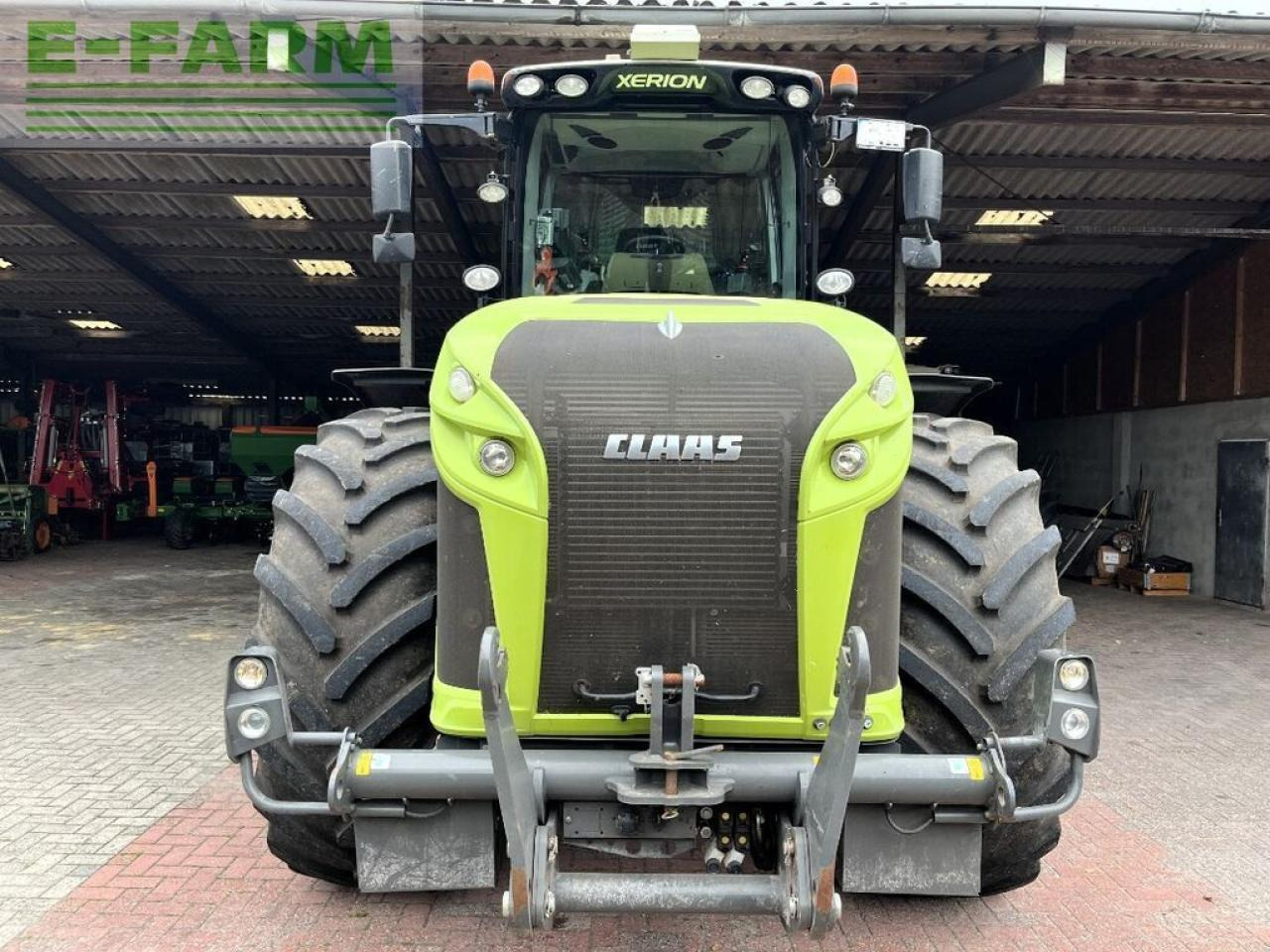 CLAAS xerion 4000 trac vc TRAC VC - Traktör: fotoğraf 2 CLAAS xerion 4000 trac vc TRAC VC - Traktör: fotoğraf 2