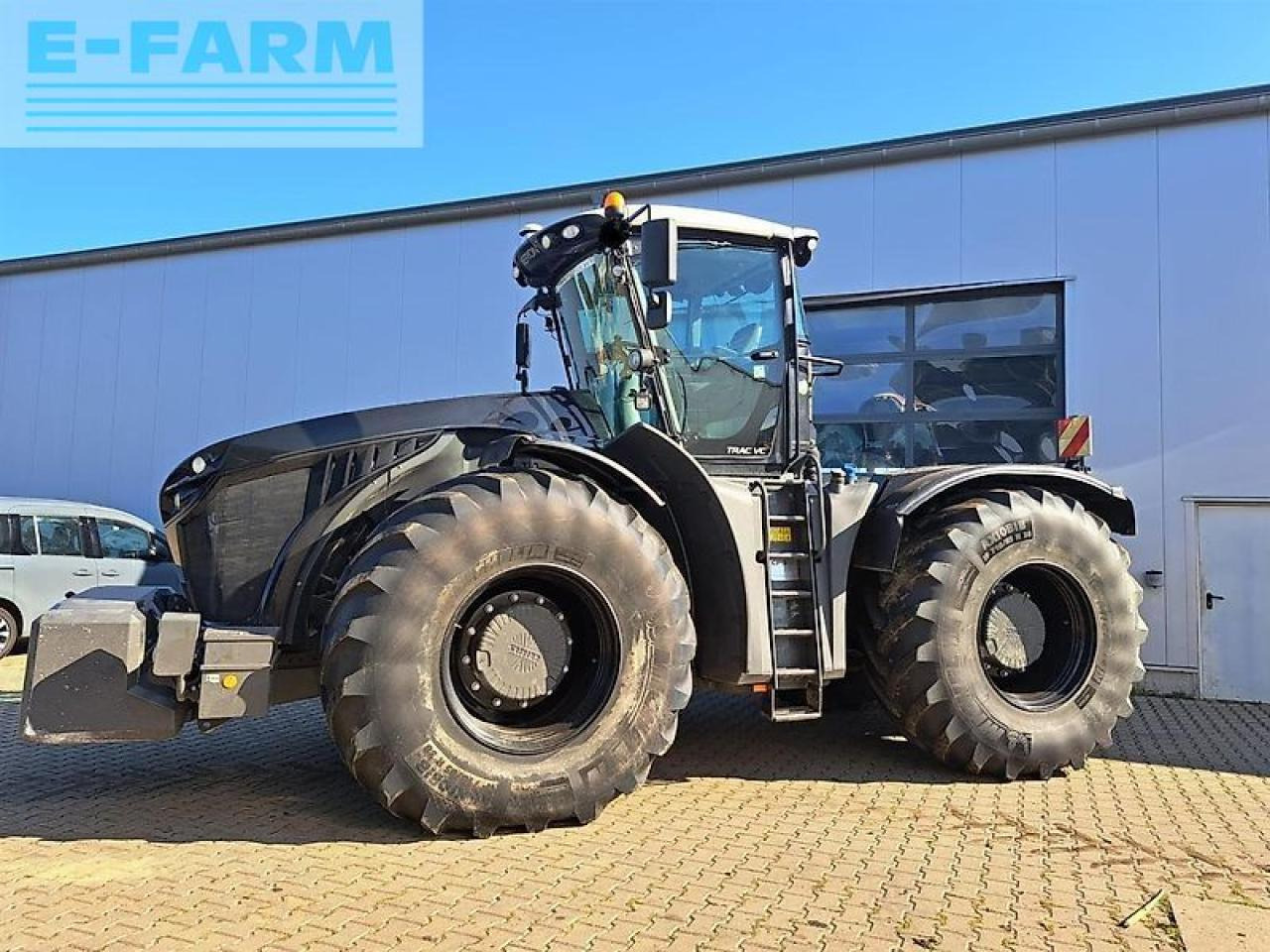 CLAAS xerion 4000 trac vc TRAC VC - Traktör: fotoğraf 2 CLAAS xerion 4000 trac vc TRAC VC - Traktör: fotoğraf 2